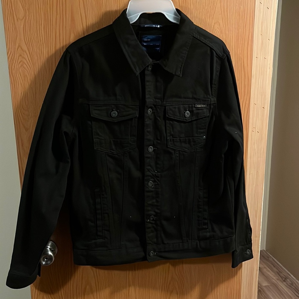 NWOT Zara black denim trucker jacket XL